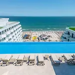 Heaven Infinity Pool & * Năvodari