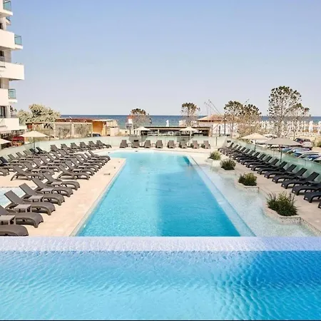 Heaven Infinity Pool &