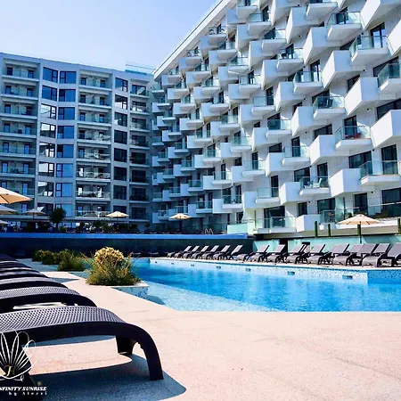 Heaven Infinity Pool &