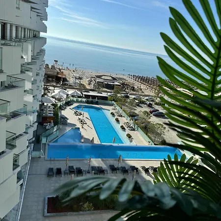 Apartment Heaven Infinity Pool & Navodari
