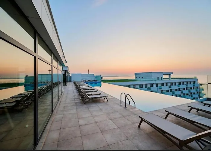 Apartment Heaven Infinity Pool &