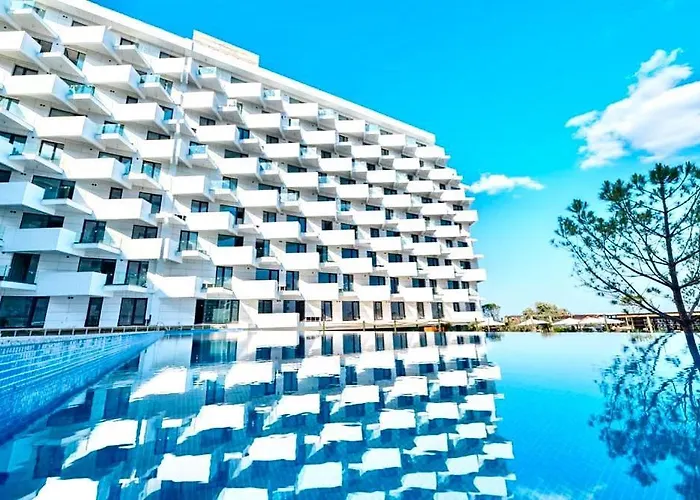 Heaven Infinity Pool &