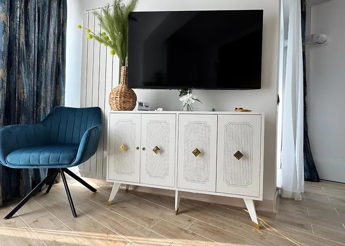 Heaven Infinity Pool &