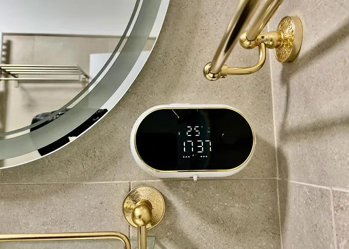 Heaven Infinity Pool & Apartment