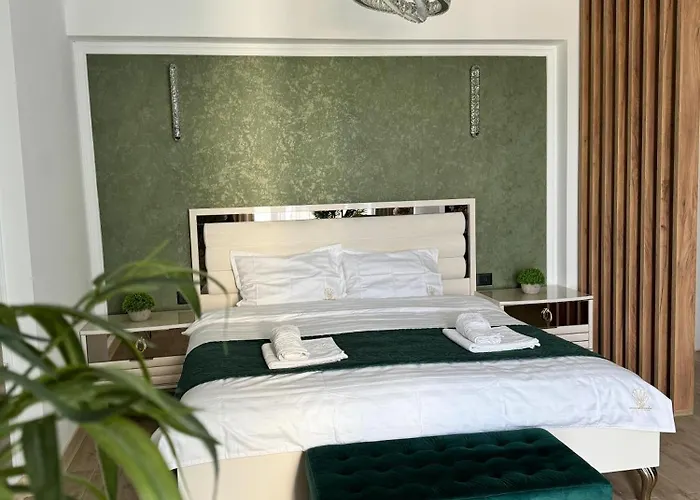 Heaven Infinity Pool &