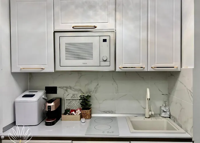 Apartment Heaven Infinity Pool & Navodari