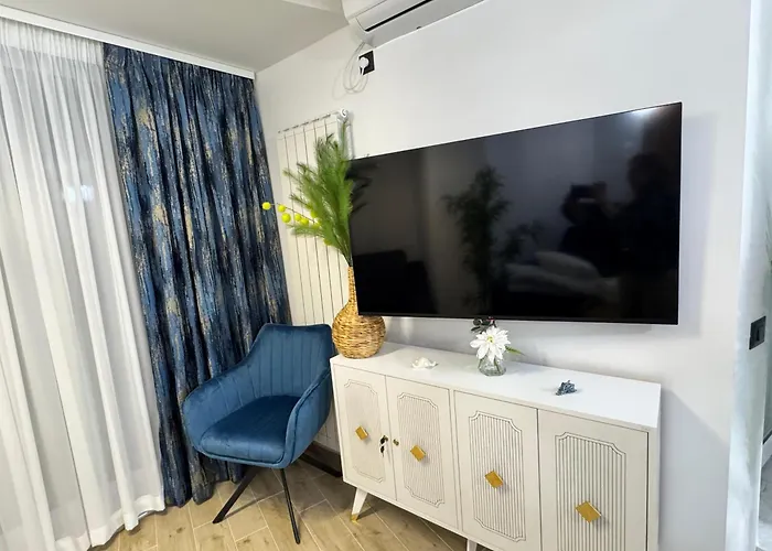 Heaven Infinity Pool &